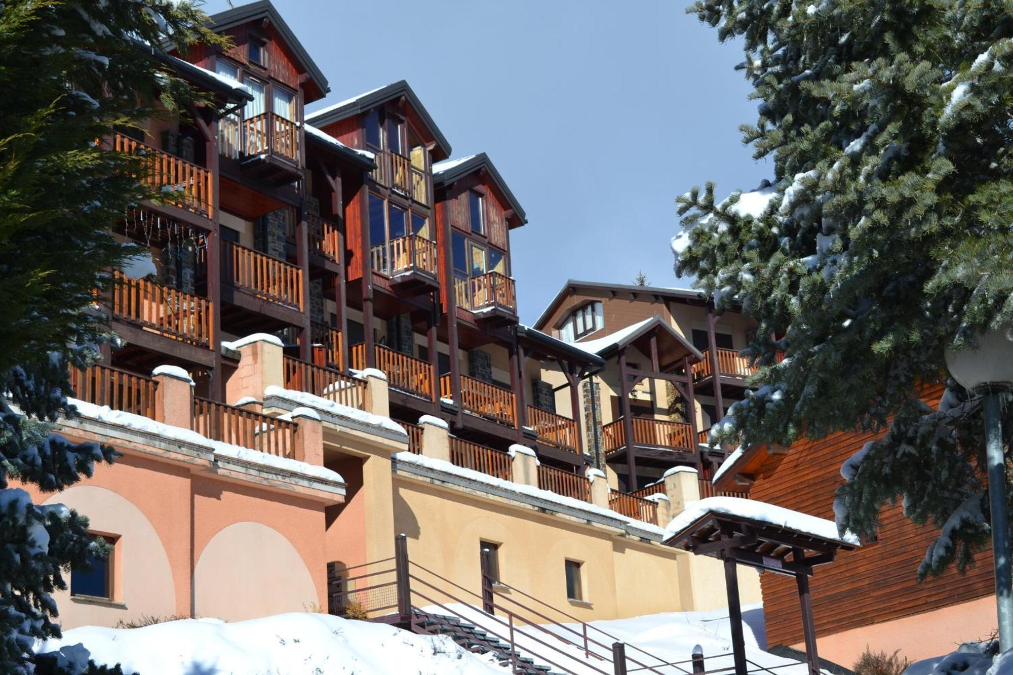 Studio Cabine Chaleureux A Pyrenees 2000 - Wifi Et Parking Prive Bolquere Pyrenees 2000 Exterior foto